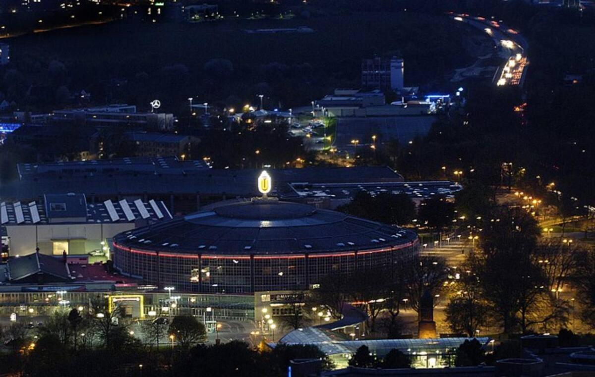 Schoene Grosse Wohnung 2 Schlafzimmer Bis 6 Pax Naehe Stadion Signal Iduna ดอร์ทมุนด์ ภายนอก รูปภาพ