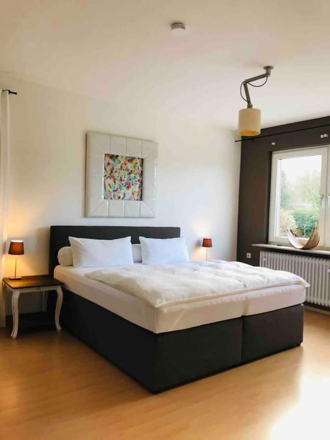 Schoene Grosse Wohnung 2 Schlafzimmer Bis 6 Pax Naehe Stadion Signal Iduna ดอร์ทมุนด์ ภายนอก รูปภาพ