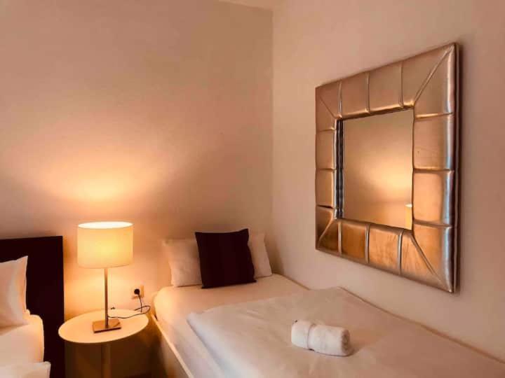 Schoene Grosse Wohnung 2 Schlafzimmer Bis 6 Pax Naehe Stadion Signal Iduna ดอร์ทมุนด์ ภายนอก รูปภาพ