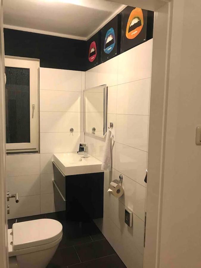 Schoene Grosse Wohnung 2 Schlafzimmer Bis 6 Pax Naehe Stadion Signal Iduna ดอร์ทมุนด์ ภายนอก รูปภาพ